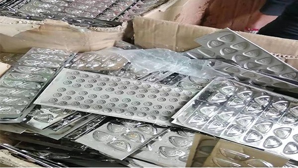年關(guān)在即，聯(lián)開金屬處理深圳商標(biāo)鎳回收貨品一批